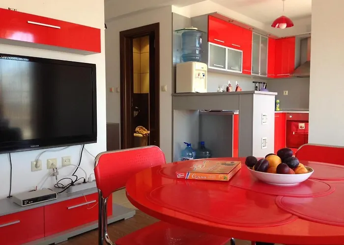 Apartamento 2-х комнатные в г.поморие болгария *